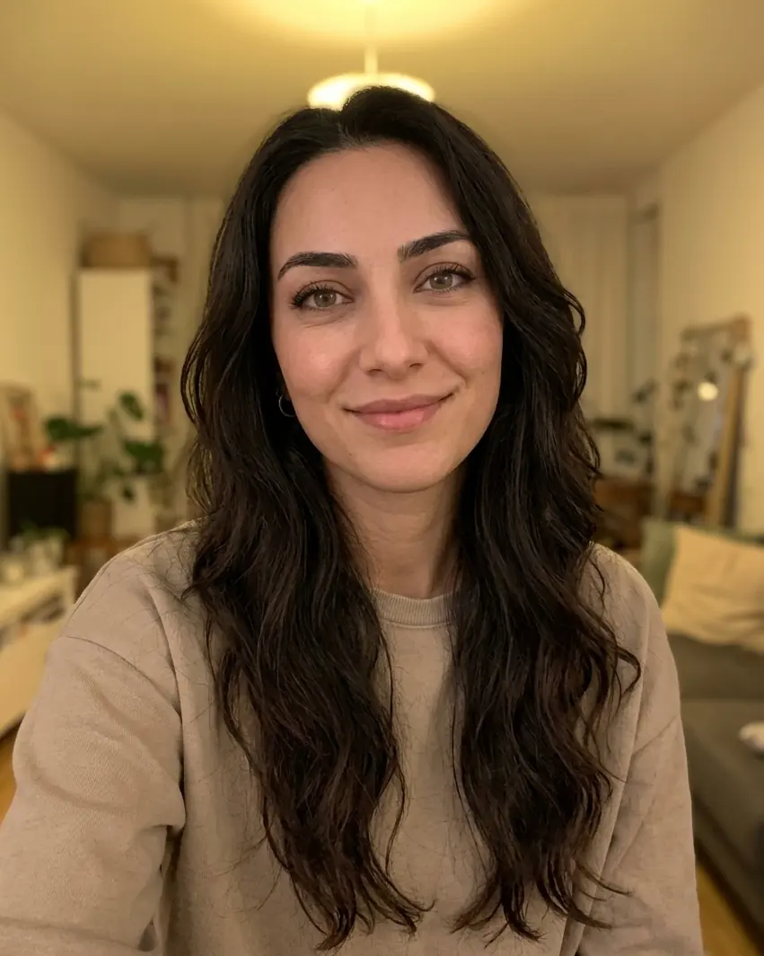 Önce: salonda çekilmiş bir selfie.