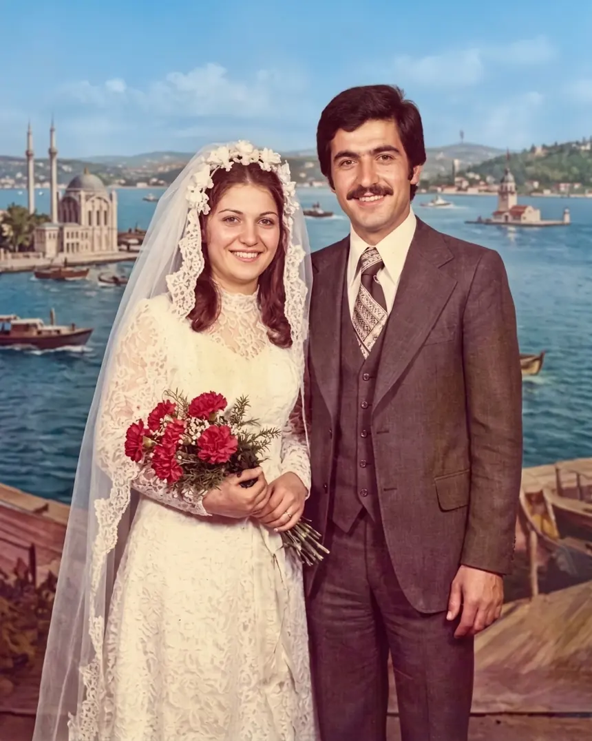 Sonra: aynı fotoğraf, onarılmış ve renkleri geri gelmiş.