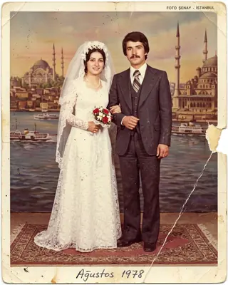 Önce: yıpranmış eski fotoğraf.